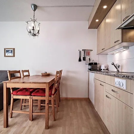 Paradies 212 *